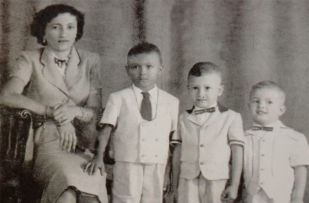 Зуліна із синами / Фото: LongeviQuest