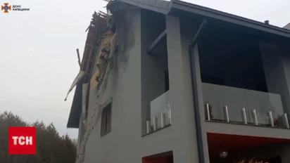 Ракетний удар по Київщині сьогодні: перші кадри з жахливими наслідками