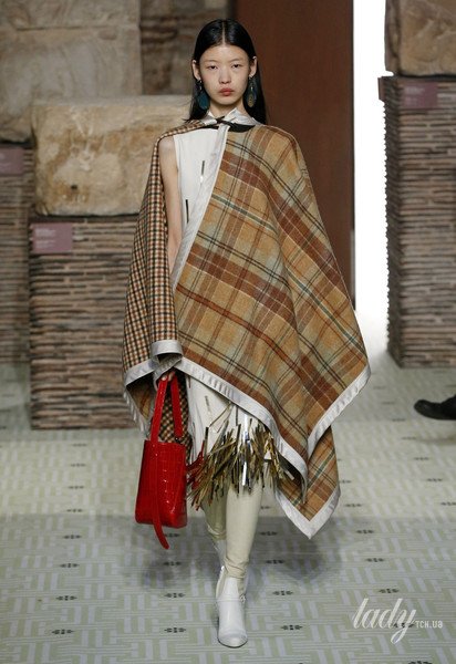 Коллекция Lanvin прет-а-порте сезона осень-зима 2019-2020 / © East News