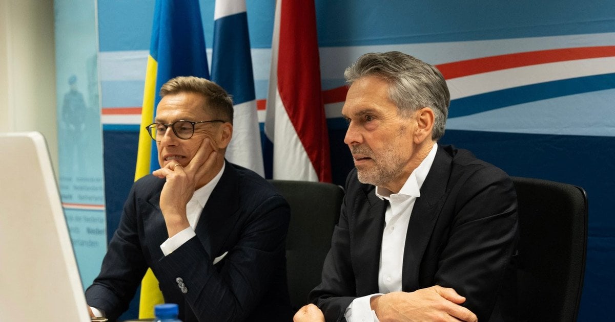 Президент Фінляндії Александер Стубб та прем'єр-міністр Нідерландів Дік Схооф