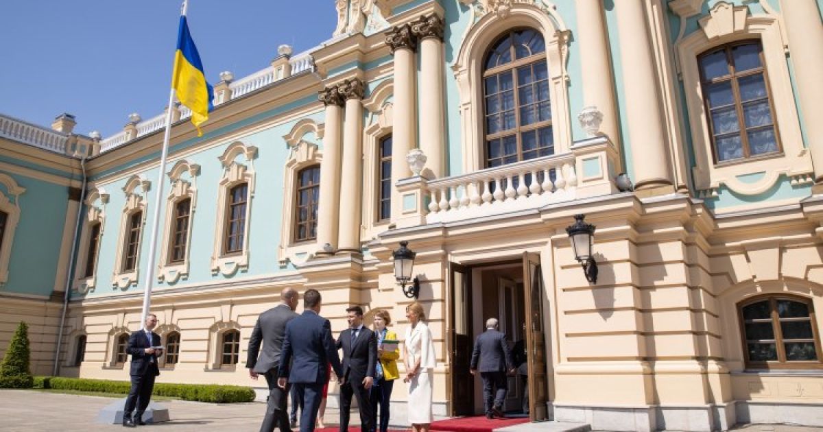 Знову гості: цього тижня до України мають приїхати дипломати з Італії, Британії та країн Балтії