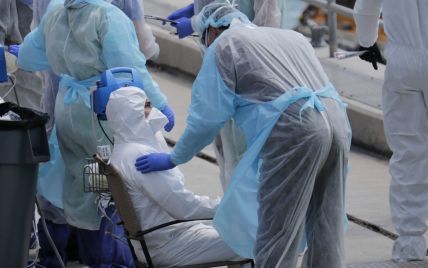 Китай оказался на втором месте по количеству зараженных коронавирусом, первенство теперь у другой страны