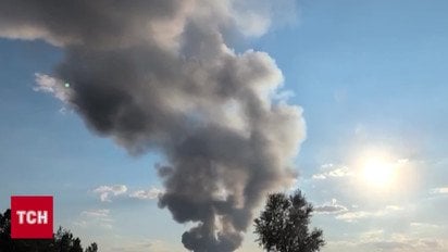 В Киевской области после атаки БПЛА вспыхнули пожары