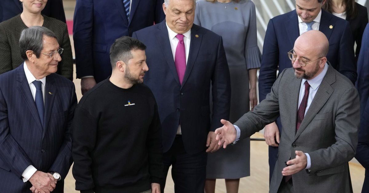 Історичний момент: Зеленський прибув на саміт ЄС для переговорів із лідерами Європи (відео та фото)