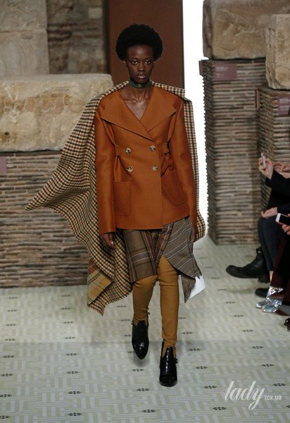 Коллекция Lanvin прет-а-порте сезона осень-зима 2019-2020 / © East News