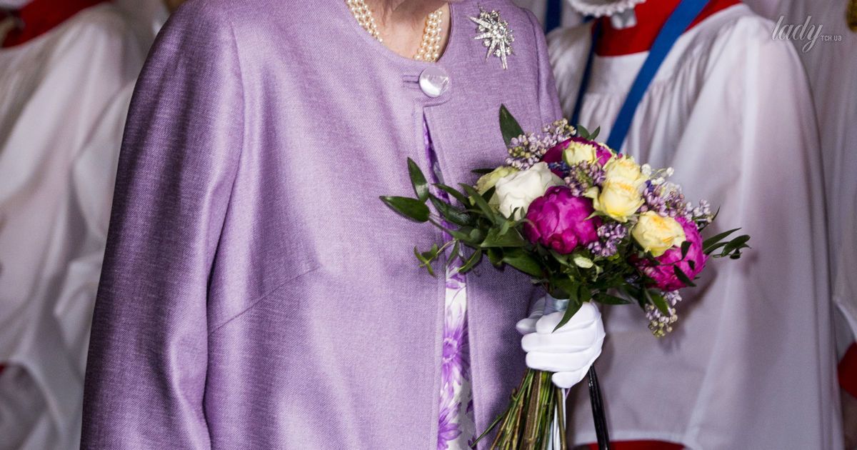 Королева Елизавета II