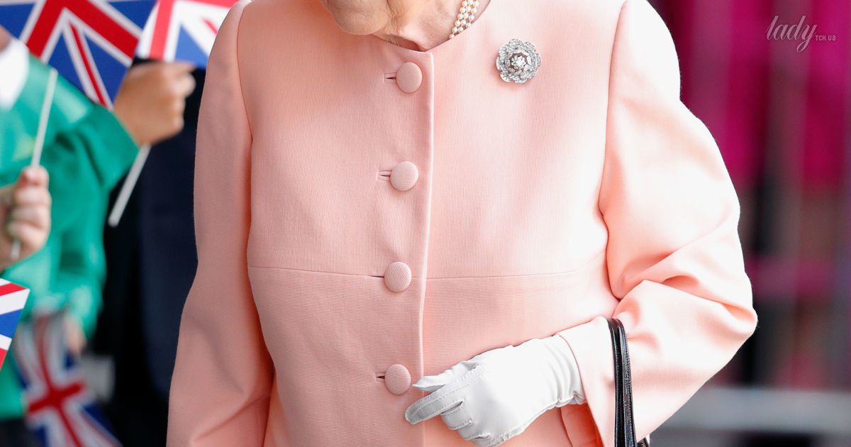 Королева Елизавета II