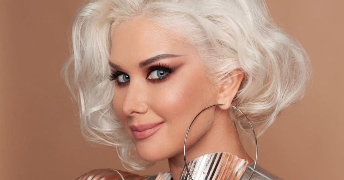 Ekaterina Bujinskaya yalangoch fotosurat