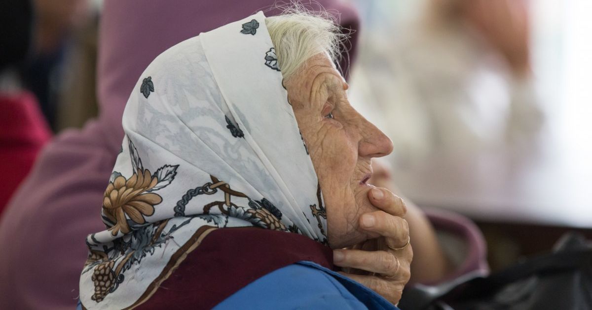Пункти щеплення далеко або про них не знають – епідеміологиня про вакцинацію пенсіонерів у селах