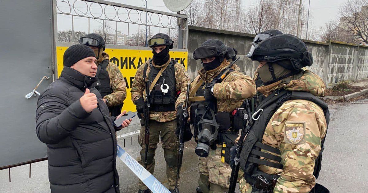 У Вишневому затримано озброєного зловмисника