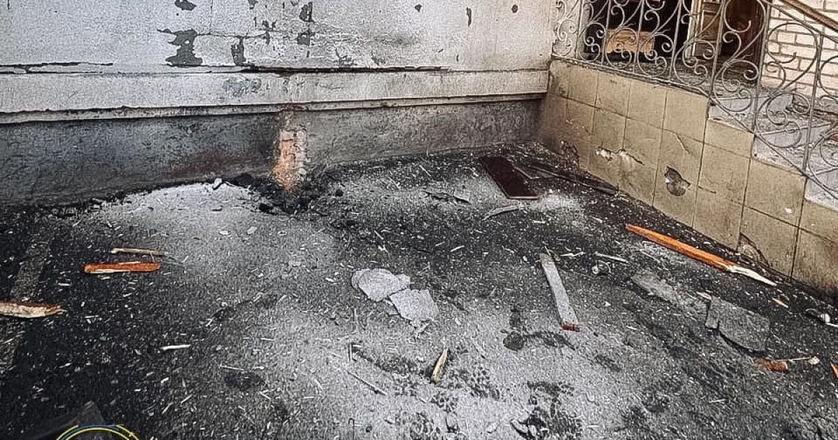 Место взрыва во время теракта в Днепре