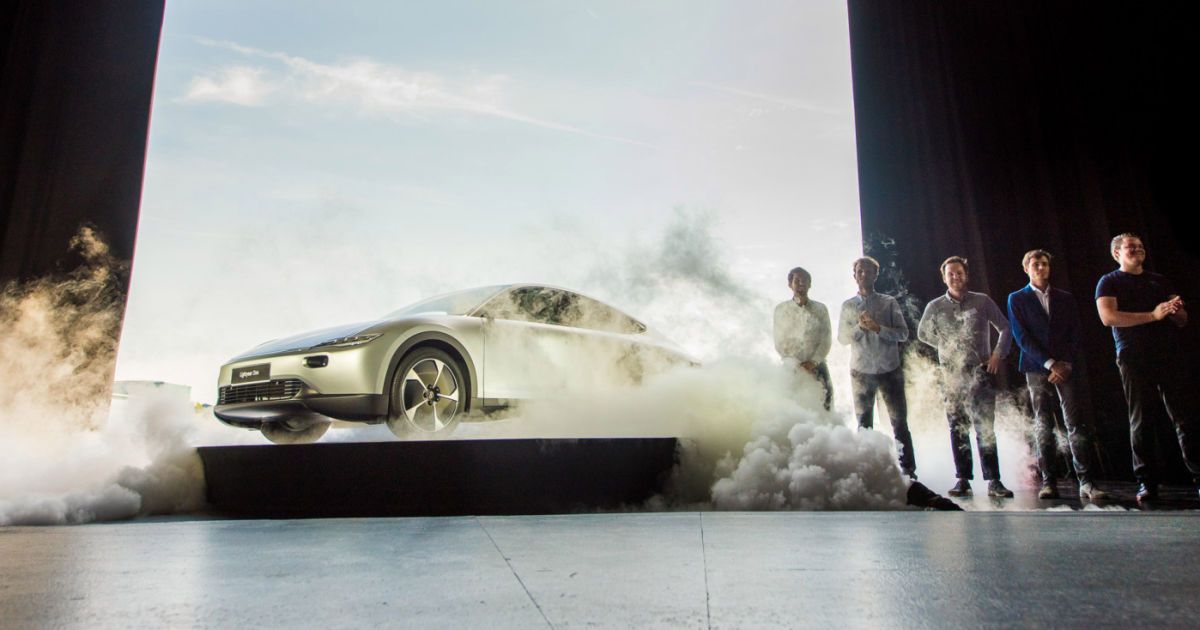 Солнечный электрокар с запасом хода в 700 км представили в Нидерландах