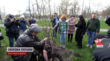 Озеленение городов во время войны: в Ирпене волонтеры устроили акцию
