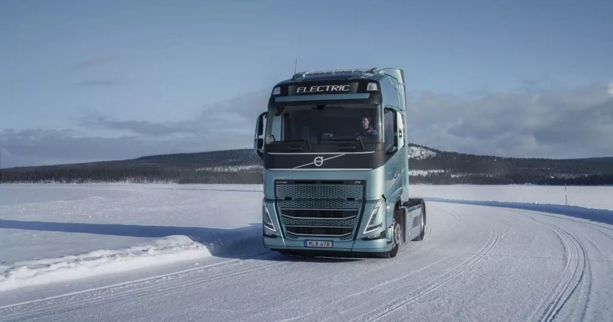 Volvo презентувала систему, яка підвищує безпеку електровантажівок на дорозі