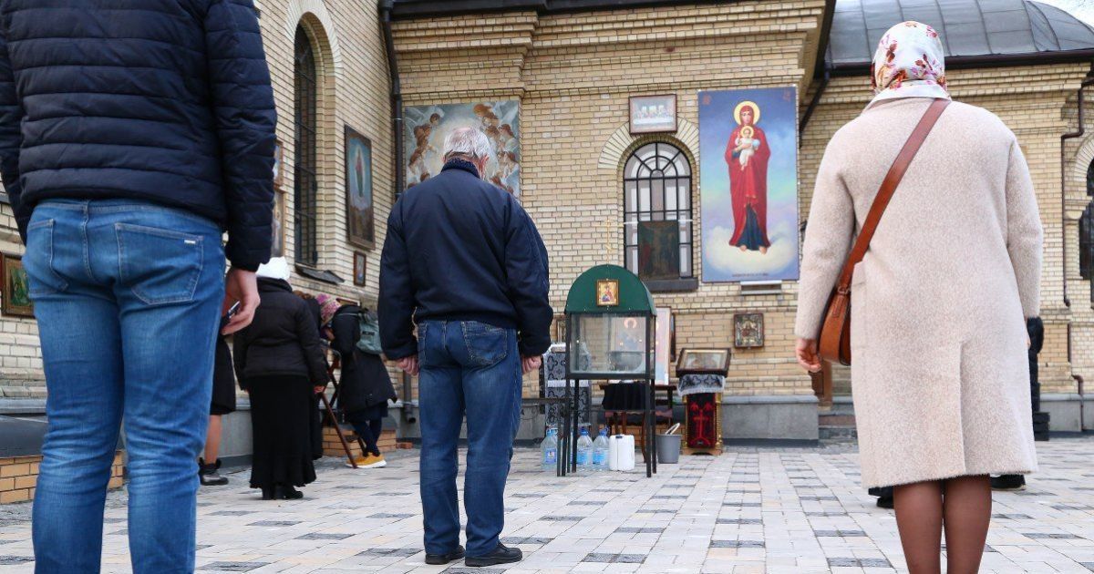 Не проводить совместные освящение вербы и пасхальных блюд и перенести поминальные дни - решение Синода ПЦУ