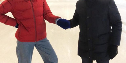 Катя Осадчая с Юрией Горбуновым покаталась на коньках