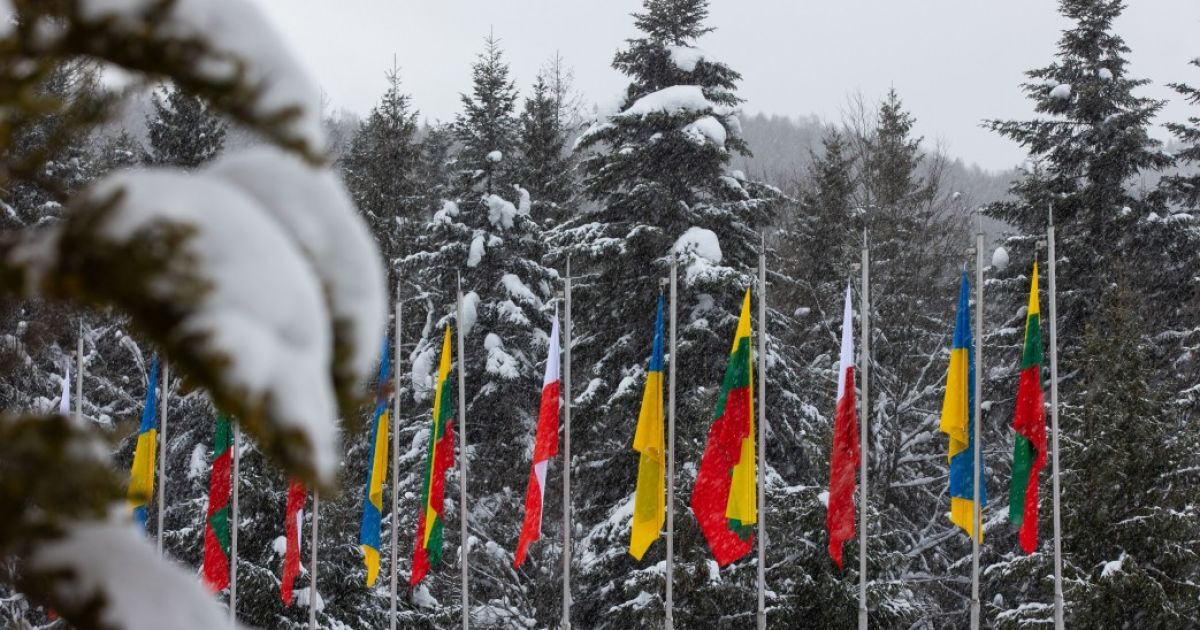 Зеленский созывает на конференцию всех украинских послов: что рассмотрят