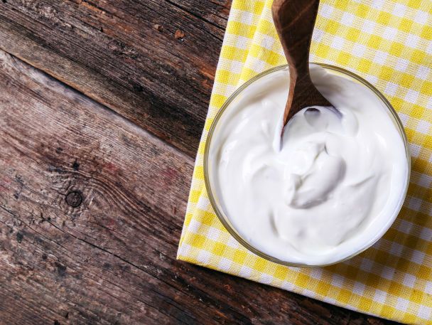 Як розпізнати підробку сметани: простий спосіб виявити фальшивий продукт за запахом