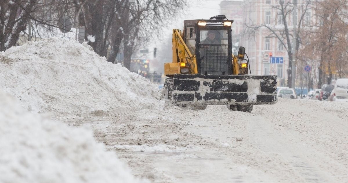 Автодорівці розкрили секрети прибирання Києва від снігу