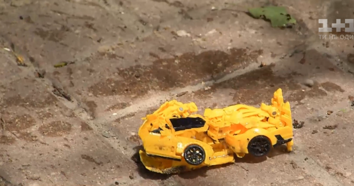 Мати була в депресії: подробиці падіння з вікна киянки з дитиною на руках