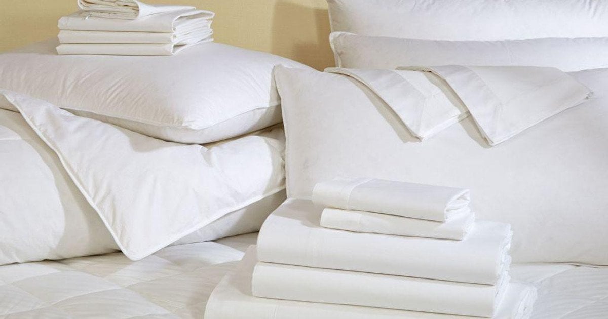 Скільки треба мати комплектів постільної білизни