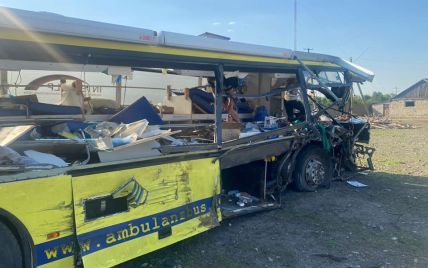 Автобус "Госпітальєрів" потрапив у жахливу ДТП: є загиблі та травмовані медики