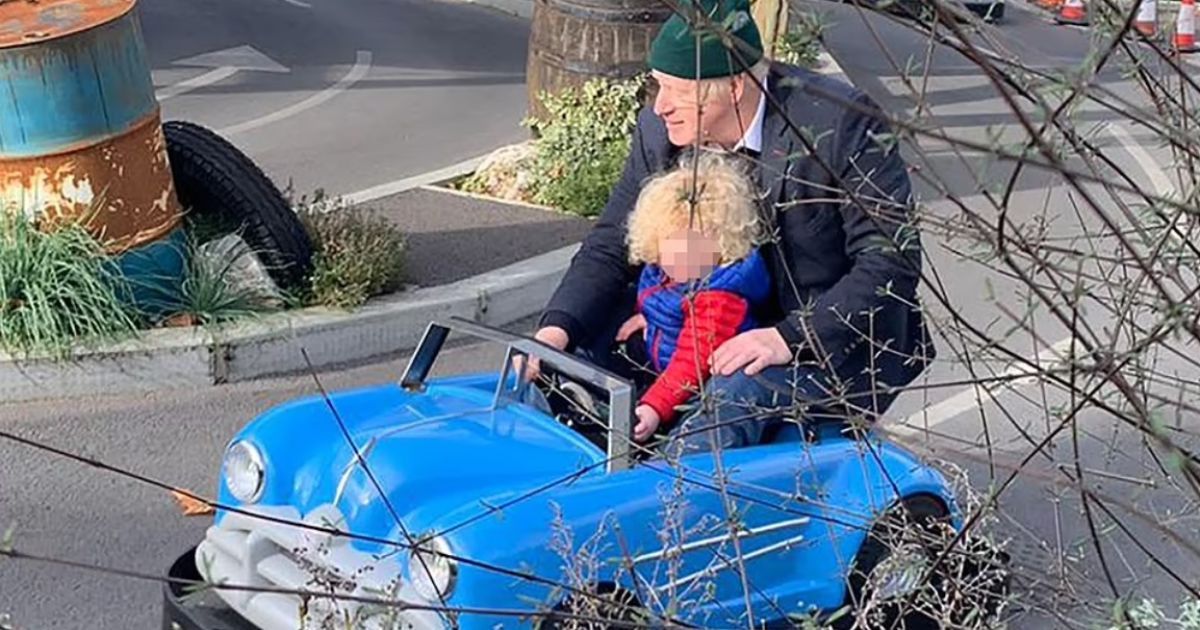 Скриншот відео