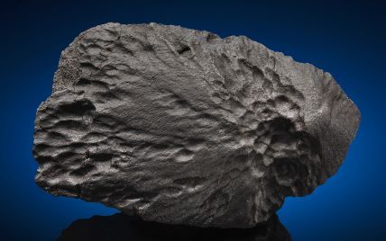 Редкие метеориты выставят на торги