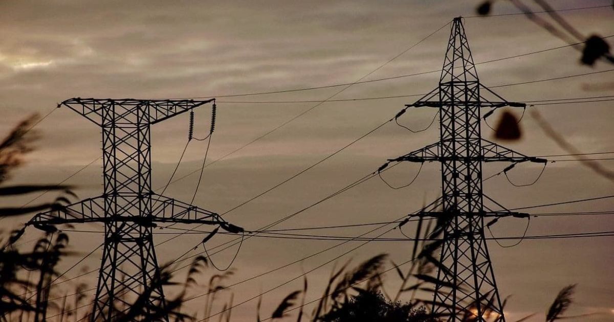 У Києві та області на дві години відключать енергопостачання