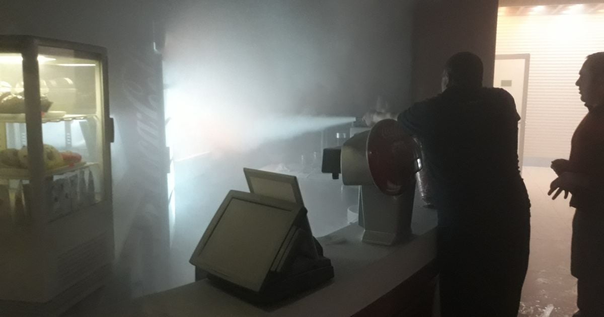 В Житомирі загорівся торговельний центр. Довелося евакуйовувати відвідувачів