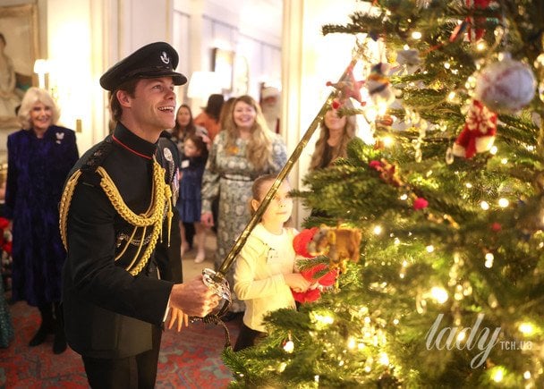 Майор Олли Планкет — предыдущий адъютант королевы Камиллы, ушел в отставку в ноябре 2025 года / © Getty Images