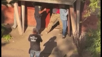 Видео стычки ТЦК с женщиной во Львове, которая применила слезоточивый газ