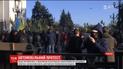 В урядовому кварталі Києва триває протест власників авто на "євробляхах"