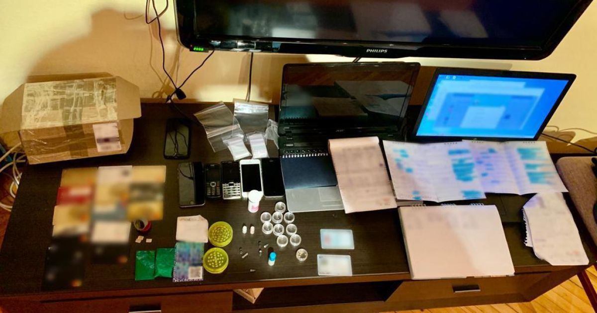 У Харкові поліція ліквідувала інтернет-магазин з продажу наркотиків