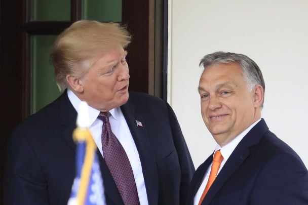 Трамп "взбешен" из-за атаки Украины: Орбан похвастался запиской от президента США