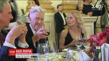 Легендарний режисер Девід Лінч розповів про шлях до щастя під час вишуканої вечері