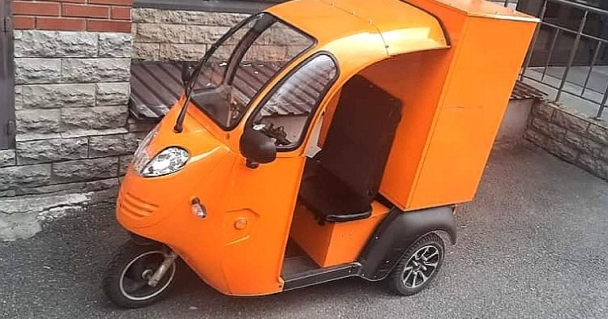 В Украине заметили редкий транспорт для курьерской доставки