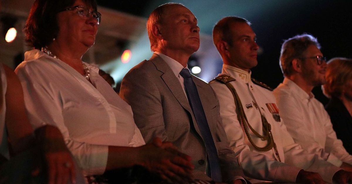 Путін і Полунін на фестивалі в Севастополі_03