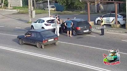Под Харьковом патрульный устроил ДТП