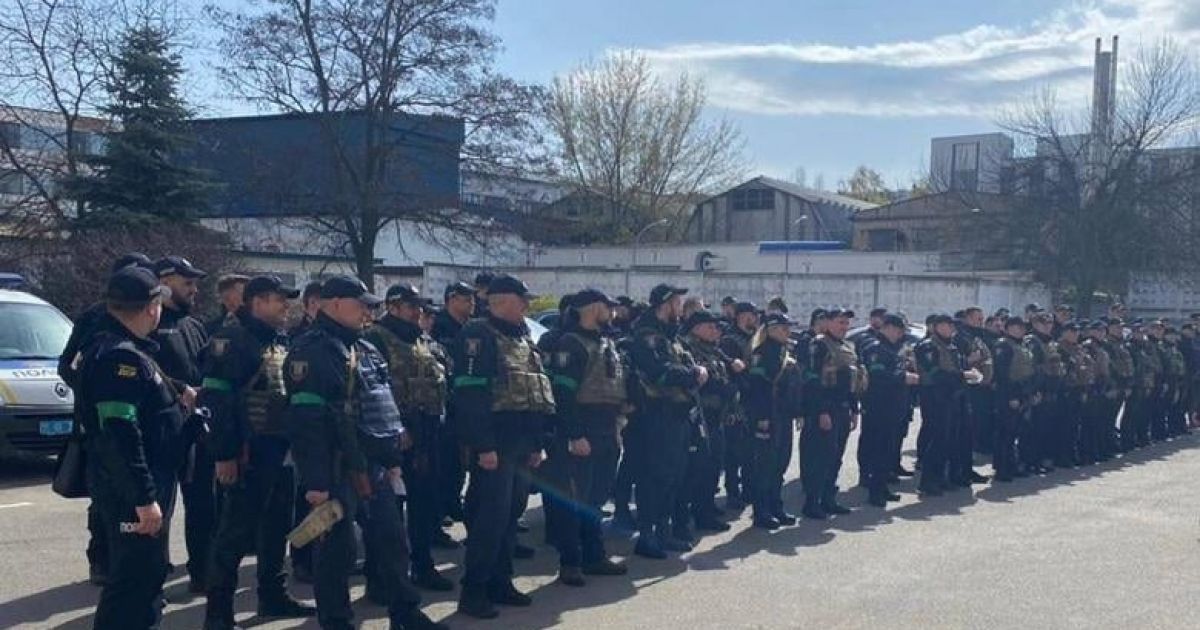 У Києві півтори тисячі правоохоронців заступили на посилене патрулювання на Великдень