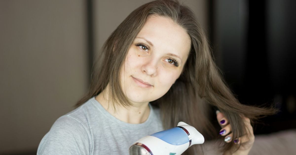 Як правильно сушити і вкладати волосся феном