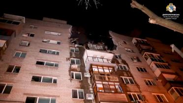 Жителі пошкодженої багатоповерхівки Дніпра розповіли про пережиту дронову атаку