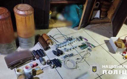 Под Киевом мужчина достал противопехотную мину и хотел взорвать дом с полицейскими