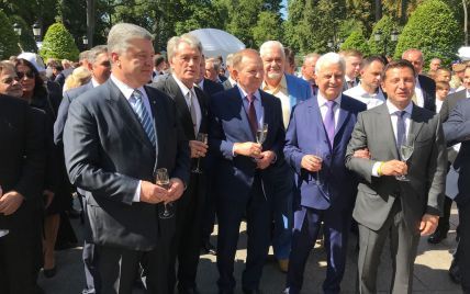 Порошенко встретился с президентами после официального празднования Дня Независимости