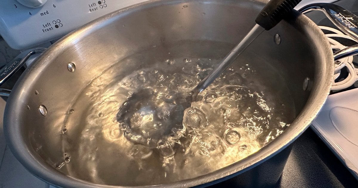 Як швидше закип’ятити воду: міфи, наука і п’ять перевірених способів