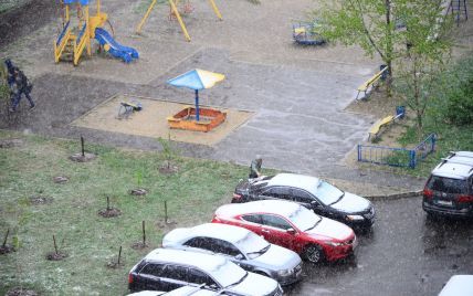 У другий день літа в Москві випав сніг