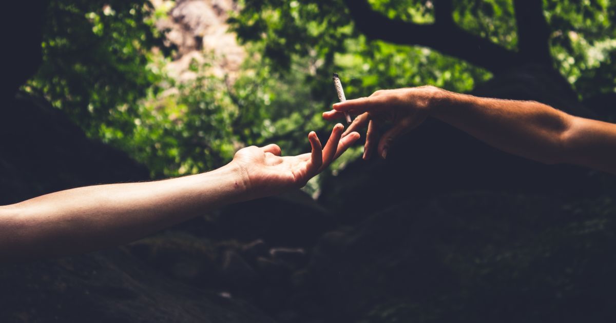 ООН призывает запретить рекламу каннабиса на глобальном уровне