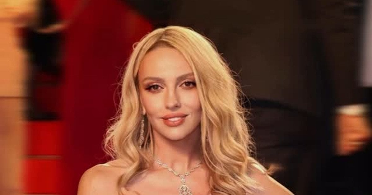 Оля Полякова