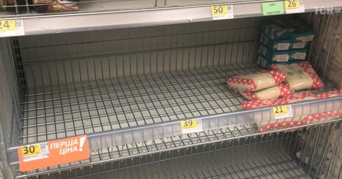 порожні полиці в супермаркеті в Києва_1 / © ТСН.ua