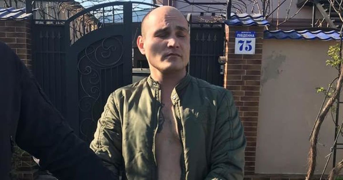 Суд обрав запобіжний захід одеситу, який гамселив непритомних після ДТП нацгвардійців